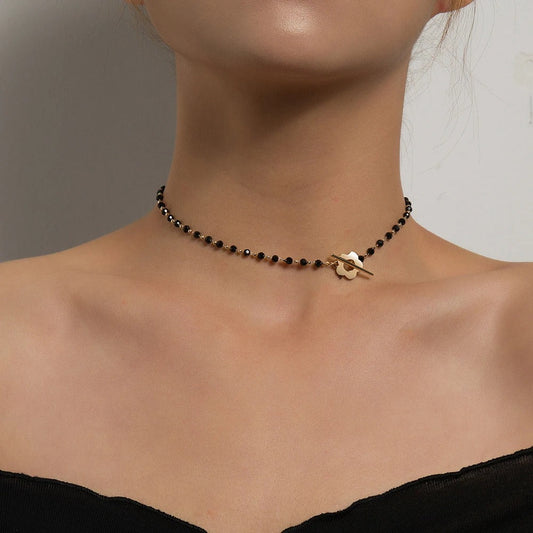 Chloé - Halskette mit Blumenverschluss